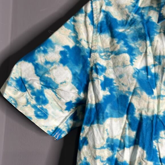 GapKids Boys Short Sleeve Button Down Shirt Featuring Beach Scene Size XXL - Picture 5 of 8